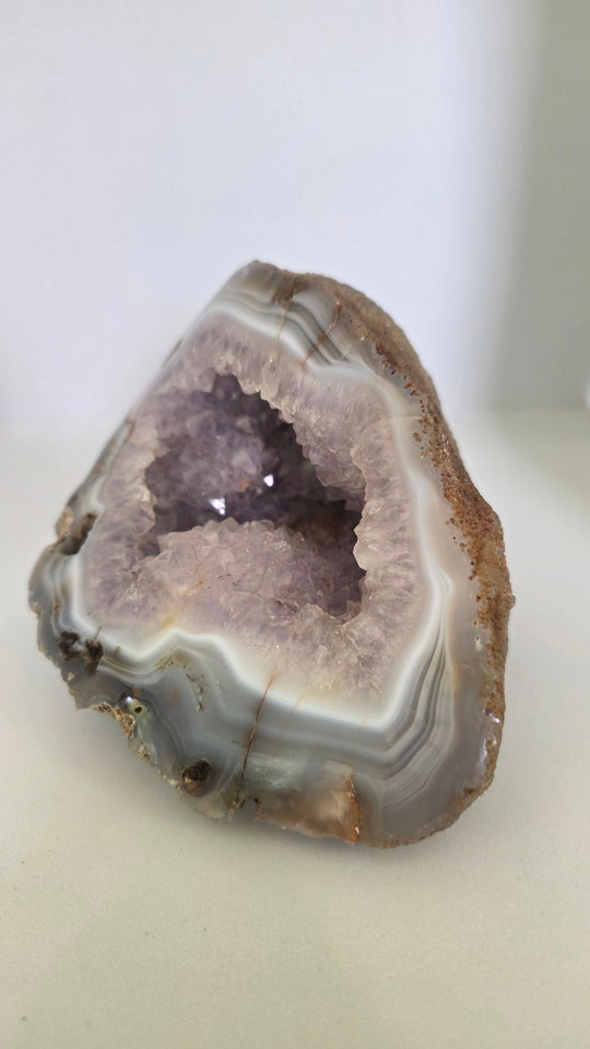 Natural Amethyst Agate Geode - 1095 grams (2.41 lbs)