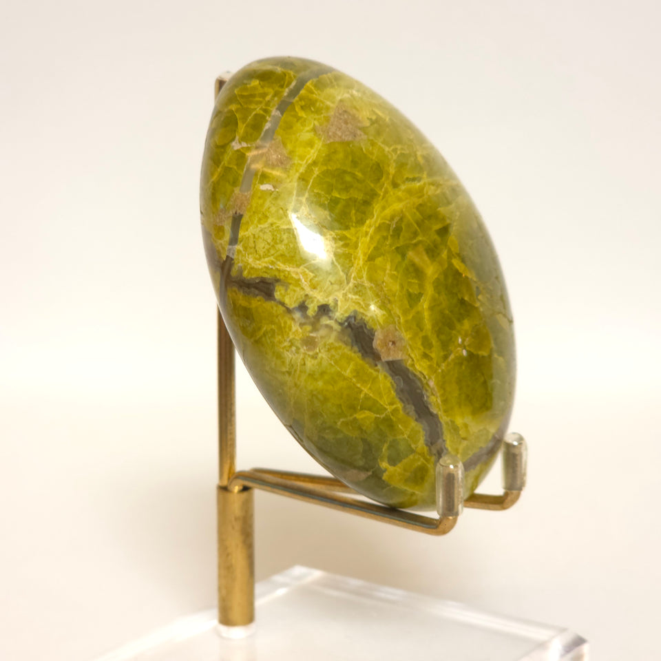 Green Opal Palm Stone | Olive Green