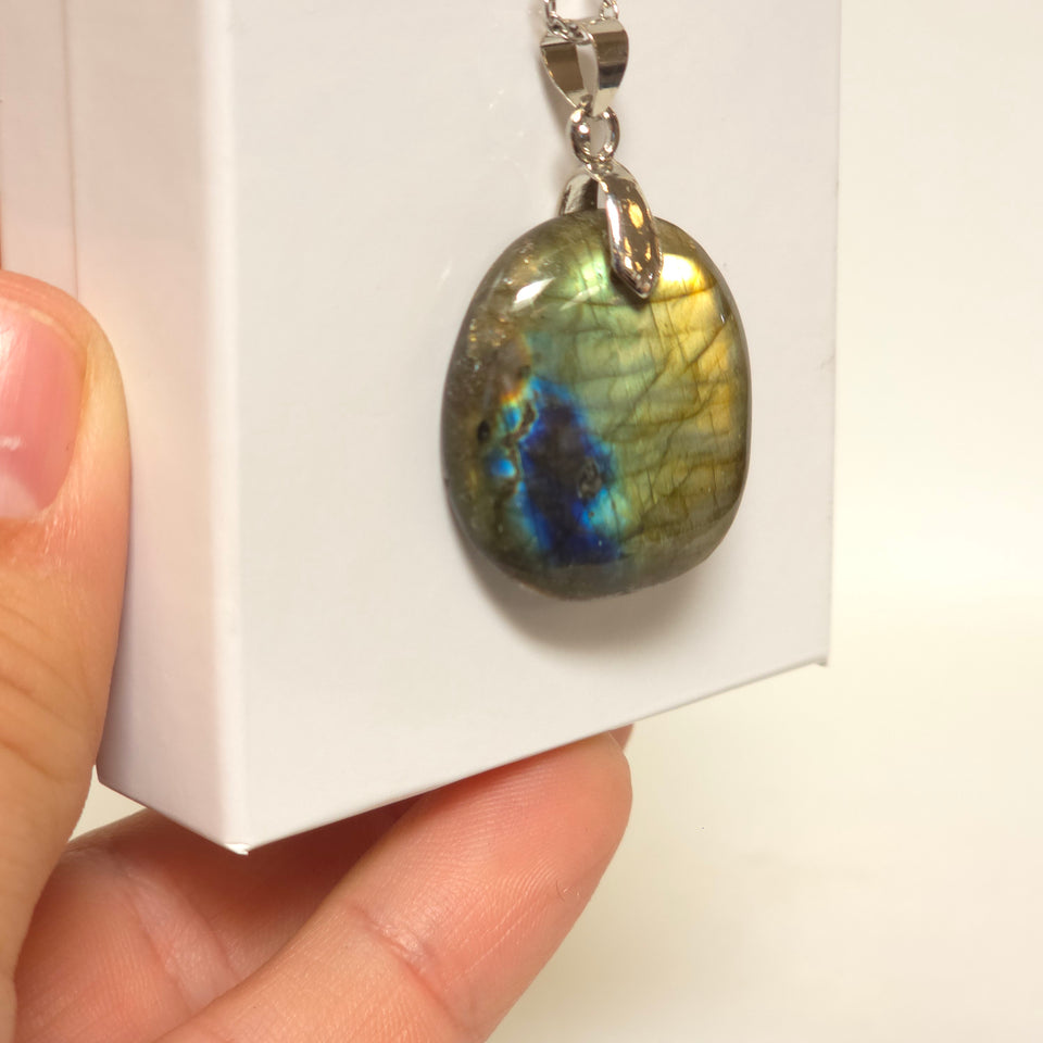 Labradorite Pendant Necklace