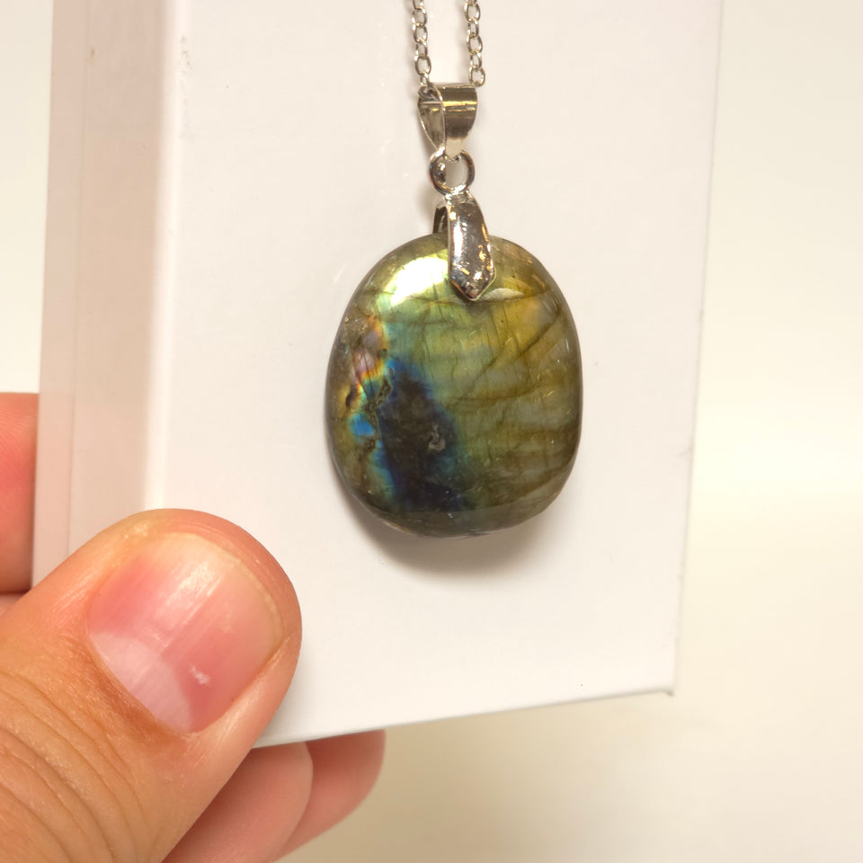 Labradorite Pendant Necklace